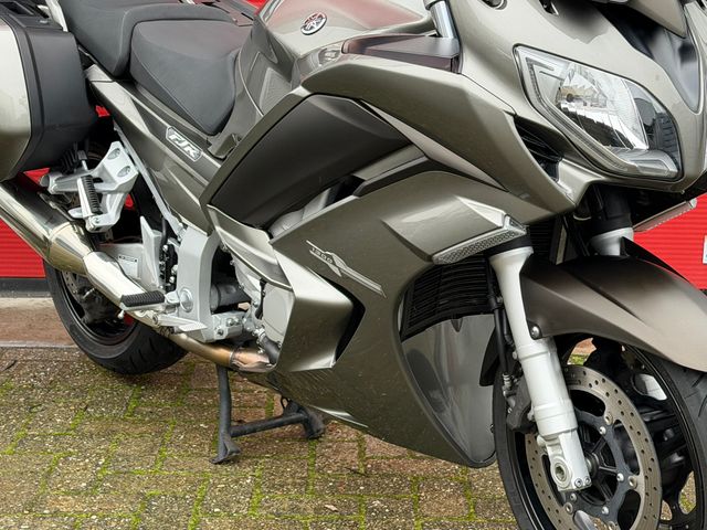 yamaha - fjr-1300
