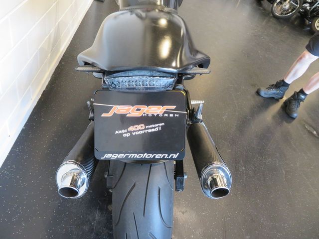 ducati - monster-620-dark