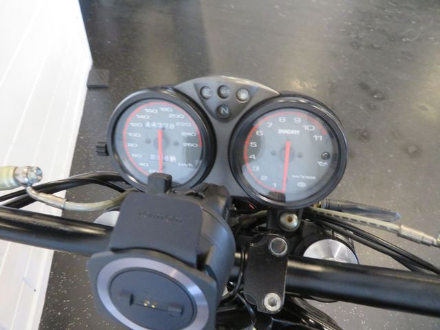 ducati - monster-620-dark
