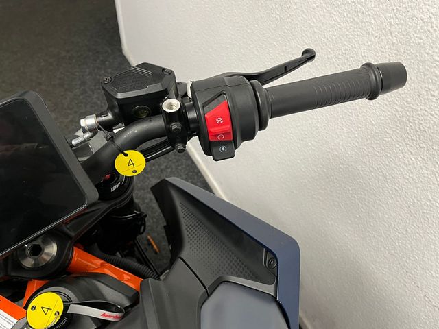 ktm - 390-duke