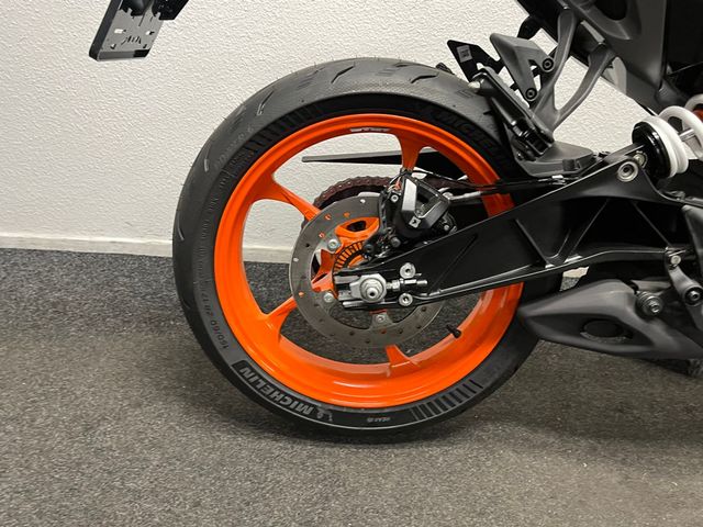 ktm - 390-duke