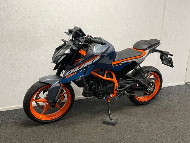 ktm - 390-duke