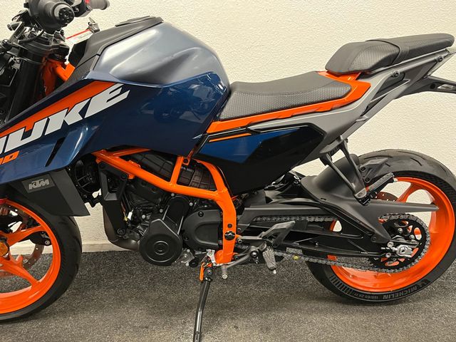 ktm - 390-duke