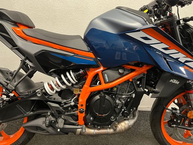 ktm - 390-duke