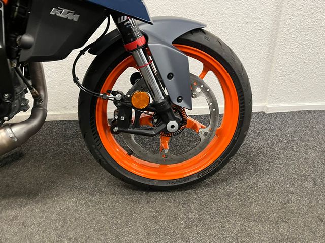 ktm - 390-duke