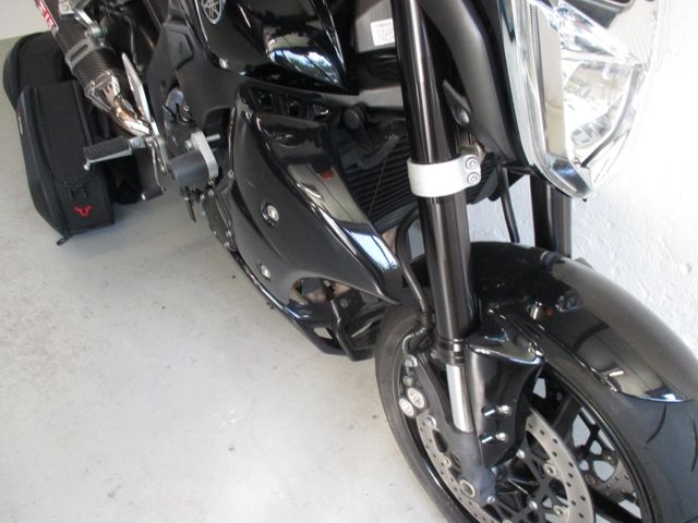 yamaha - fz-1