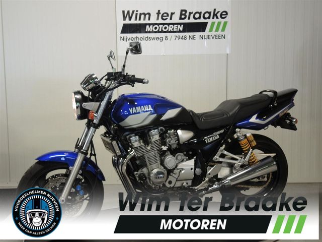 yamaha - xjr-1300