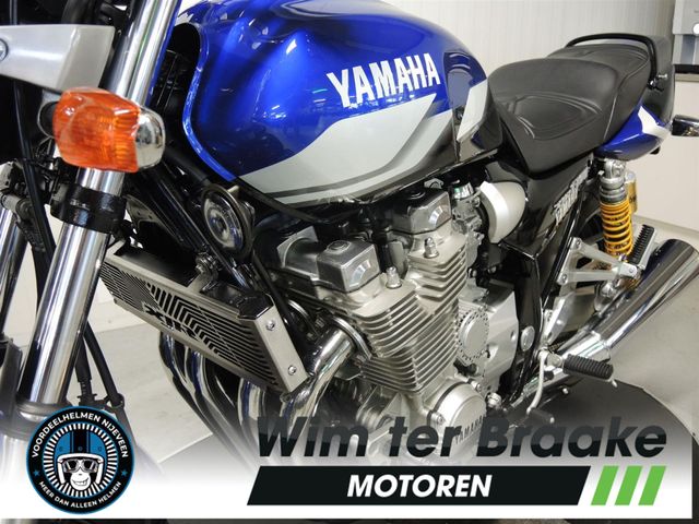 yamaha - xjr-1300