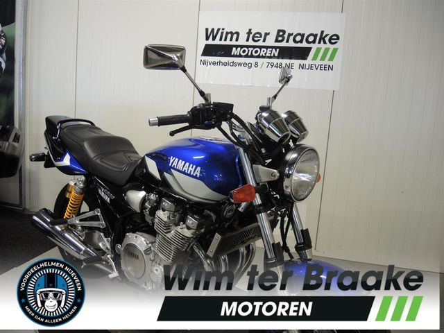 yamaha - xjr-1300
