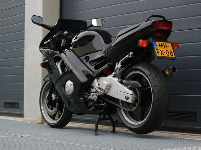 honda - cbr-600-f