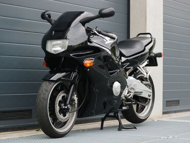 honda - cbr-600-f