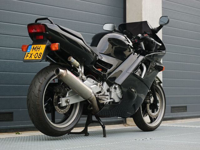honda - cbr-600-f