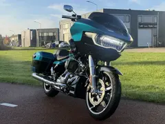 Harley-Davidson Fltrx Road Glide Two-Tone 2026 nieuw – foto 3 van 3