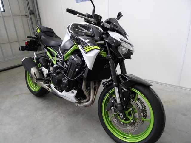kawasaki - z900