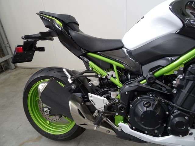 kawasaki - z900