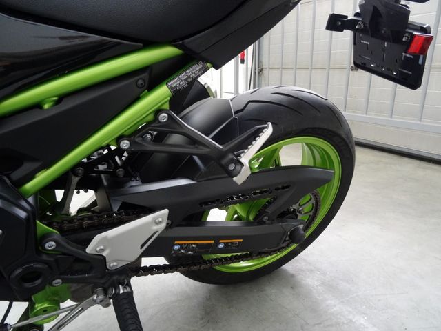 kawasaki - z900