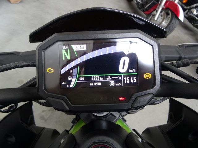 kawasaki - z900