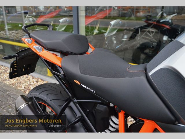 ktm - 1290-super-duke-gt