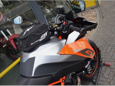 KTM 1290 SUPER DUKE GT – foto 4