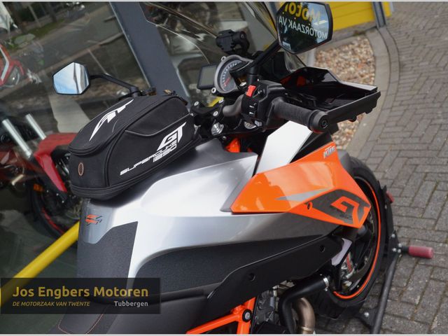 ktm - 1290-super-duke-gt
