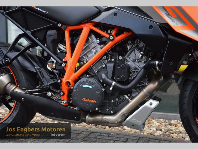 ktm - 1290-super-duke-gt