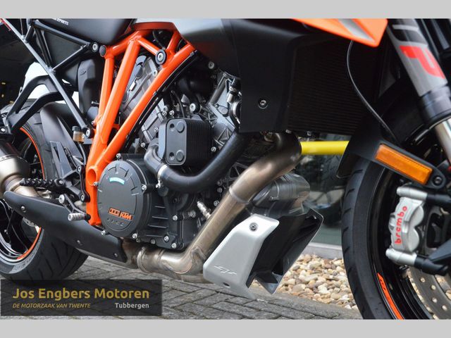 ktm - 1290-super-duke-gt