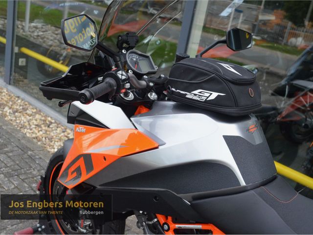 ktm - 1290-super-duke-gt