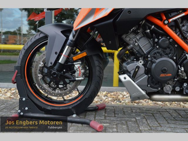 ktm - 1290-super-duke-gt