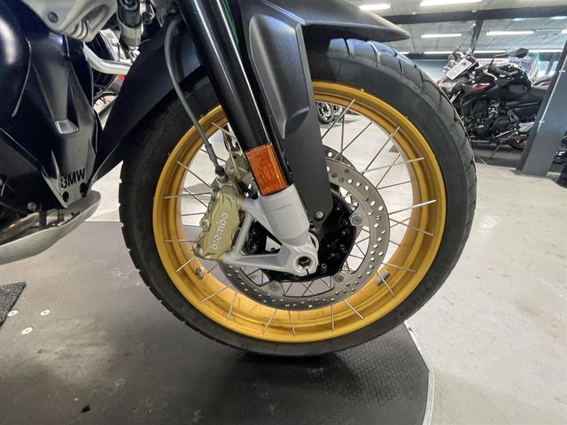 bmw - r-1250-gs-adventure