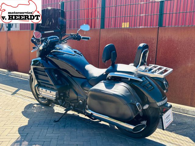 honda - f6-c-gl-1800-valkyrie