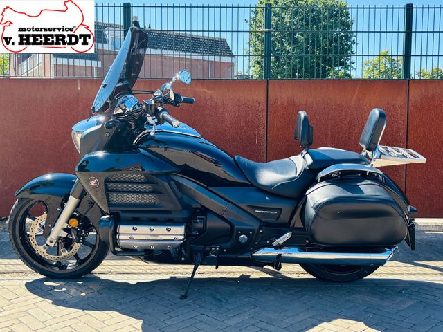 honda - f6-c-gl-1800-valkyrie