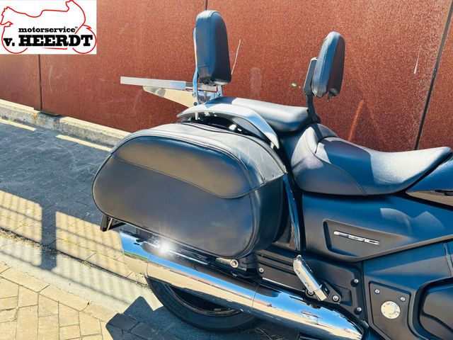 honda - f6-c-gl-1800-valkyrie