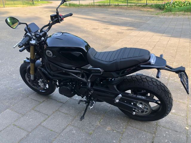 benelli - leoncino-800