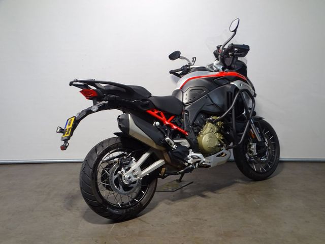 ducati - multistrada-v4