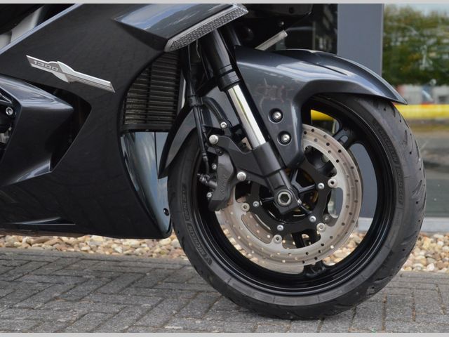 yamaha - fjr-1300-ae-explorer