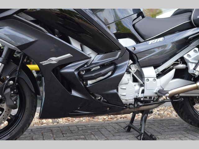 yamaha - fjr-1300-ae-explorer