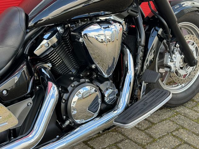 yamaha - xvs-1300-a-midnight-star