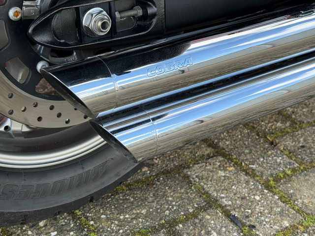 yamaha - xvs-1300-a-midnight-star