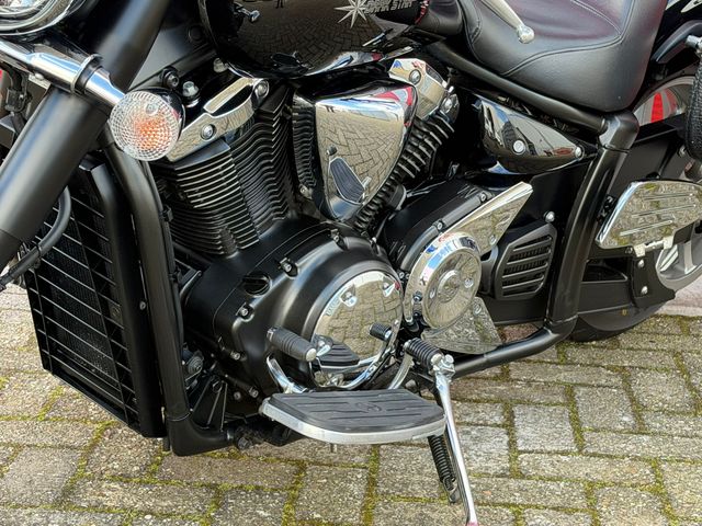 yamaha - xvs-1300-a-midnight-star