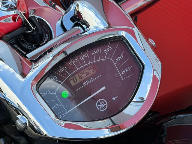 yamaha - xvs-1300-a-midnight-star