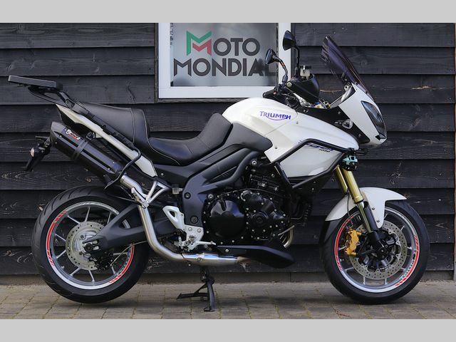 triumph - tiger-1050