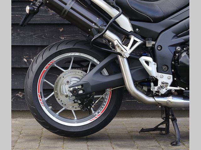 triumph - tiger-1050