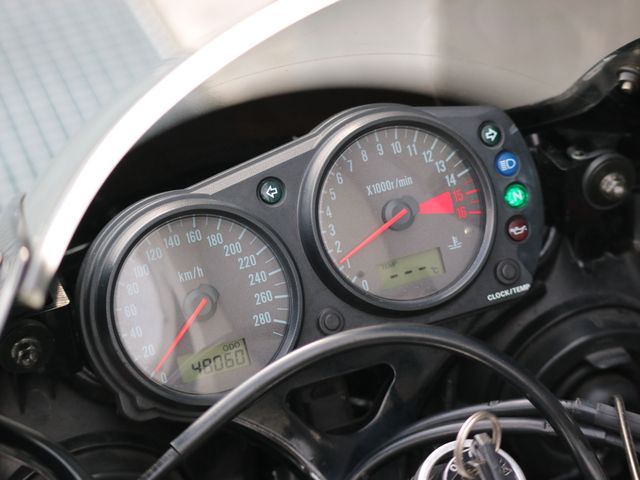 kawasaki - ninja-zx-6r
