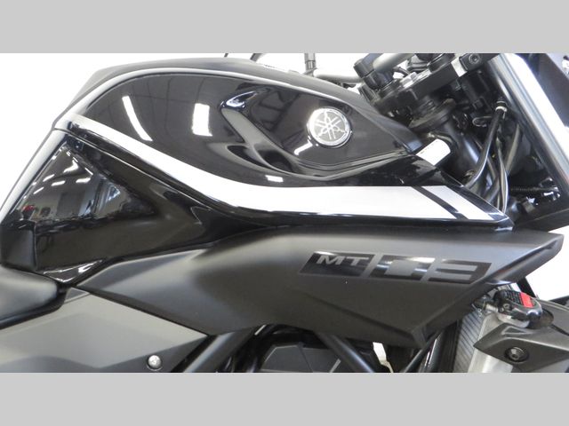 yamaha - mt-03
