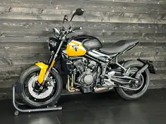 Triumph Trident 660 2025 Cosmic Yellow 2026 nieuw – foto 8 van 16