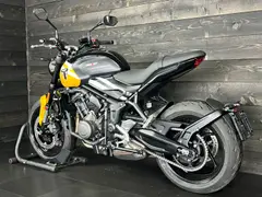 Triumph Trident 660 2025 Cosmic Yellow 2026 nieuw – foto 10 van 16