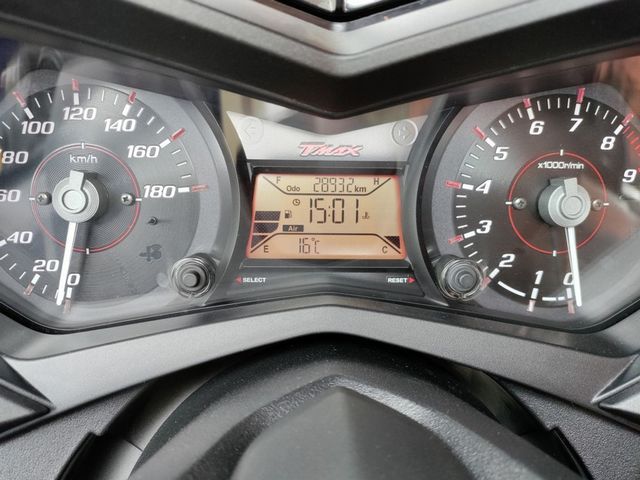 yamaha - tmax-560