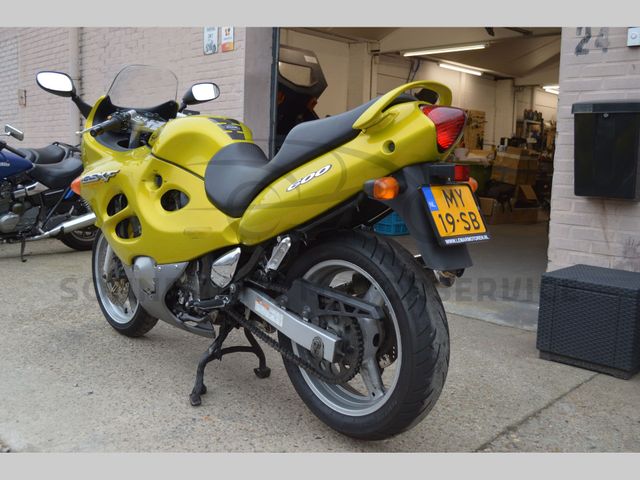 suzuki - gsx-600-f