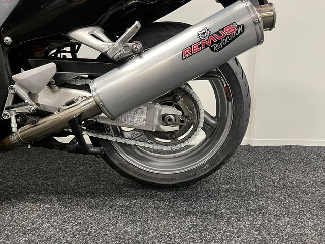 honda - cbr-1100--xx-super-blackbird