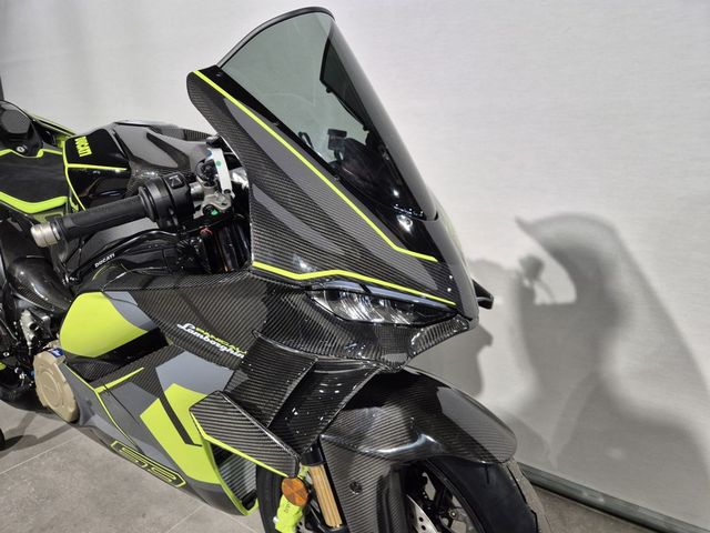 ducati - panigale-v4-lamborghini